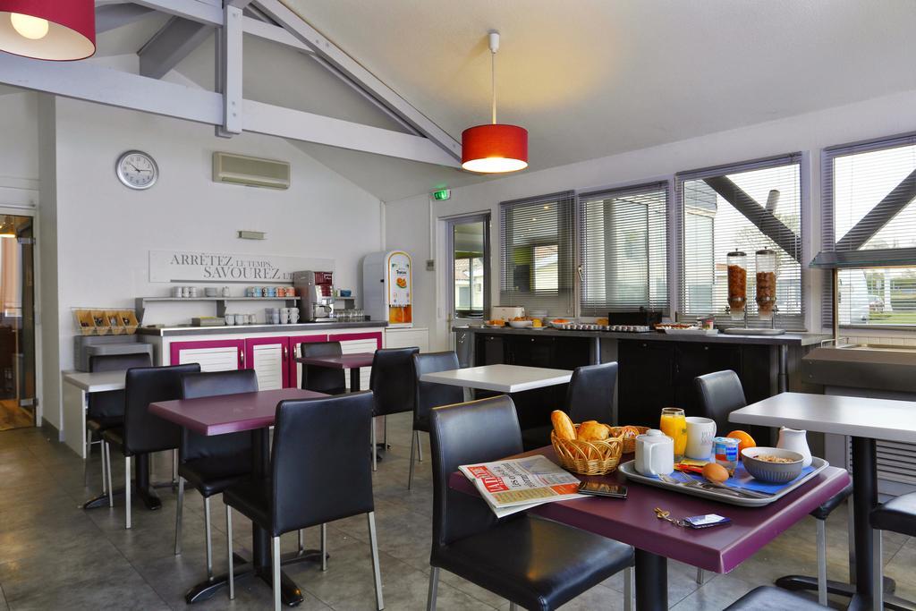 Hotel Kyriad Монтобан Екстериор снимка