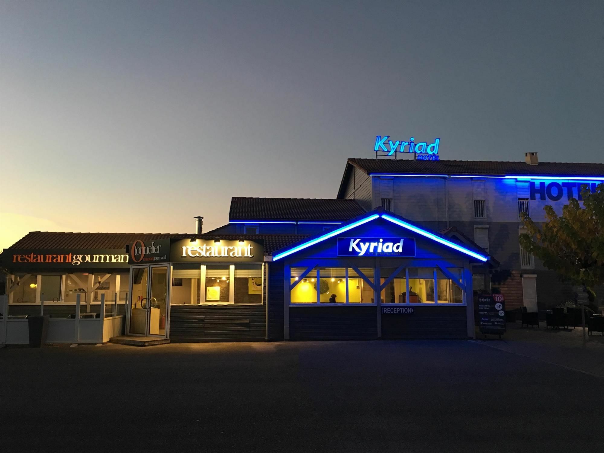 Hotel Kyriad Монтобан Екстериор снимка