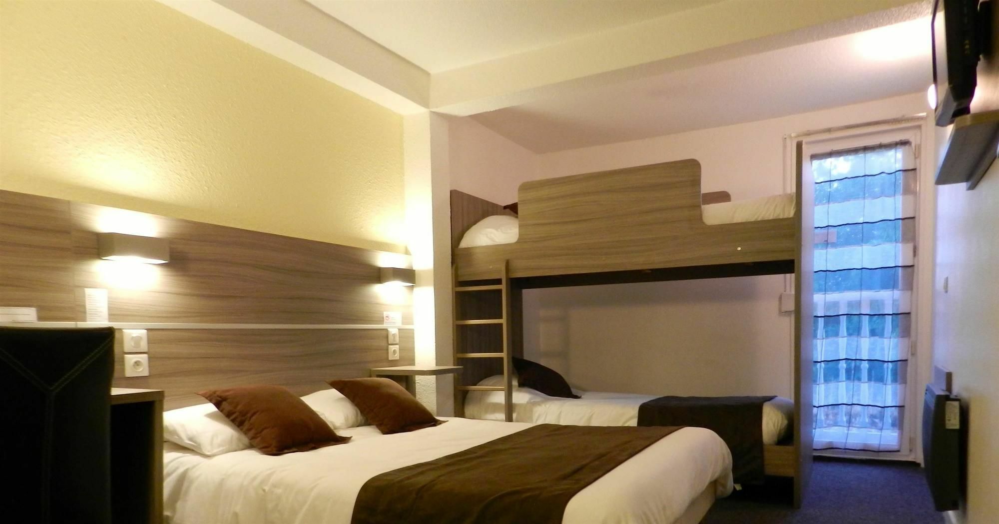 Hotel Kyriad Монтобан Стая снимка